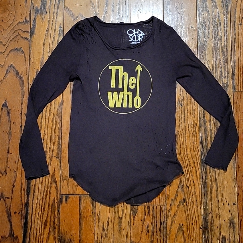 Chaser long sleeved t-shirt size SM